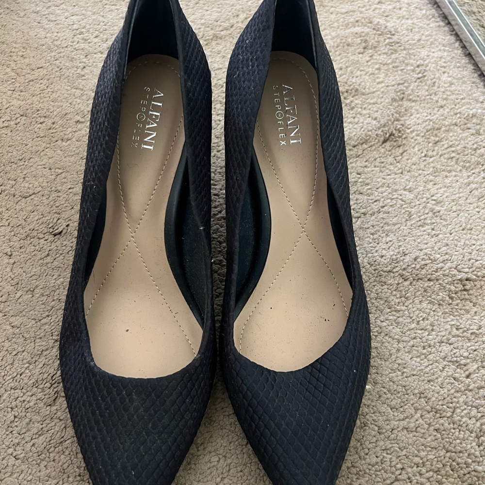 Alfani Navy Blue Textured Women's Heels